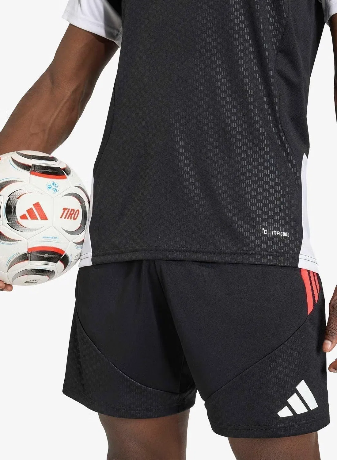 Футболка тренировочная Tiro 26 Adidas, черный — фото 4