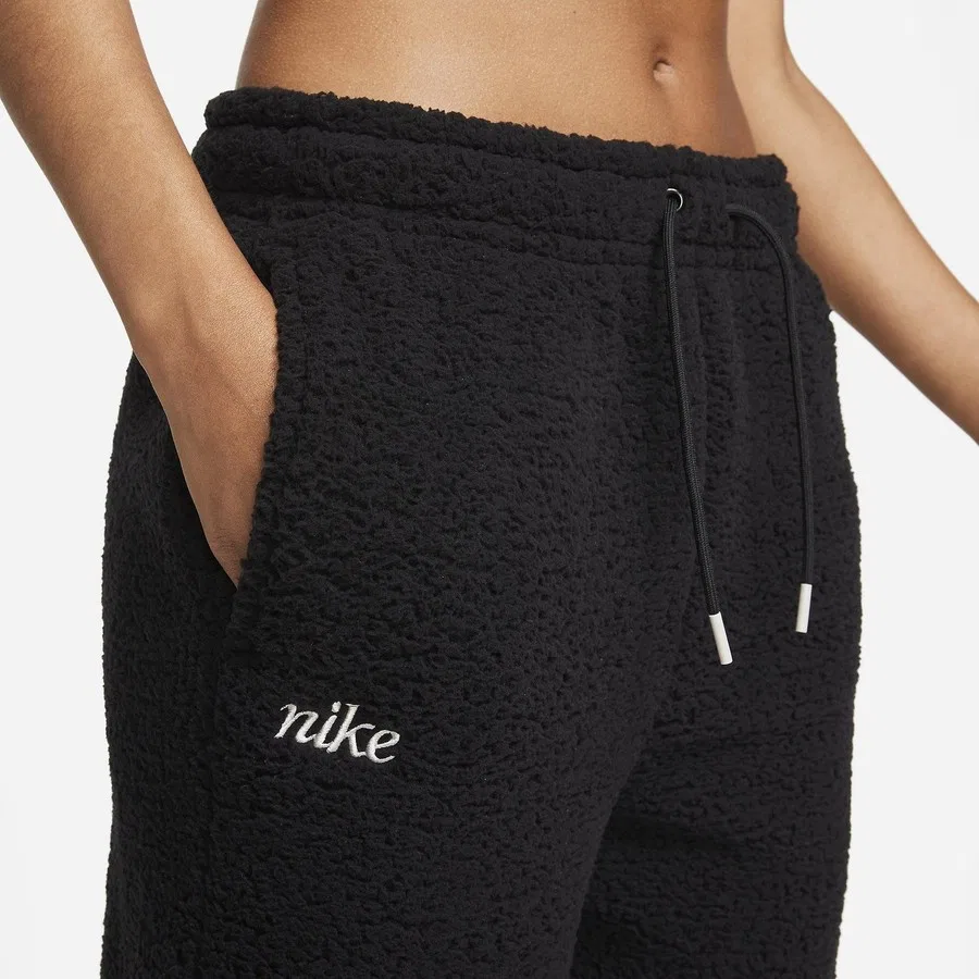 Женские спортивные штаны Nike Therma Fit DQ6261-010, Черный — фото 4