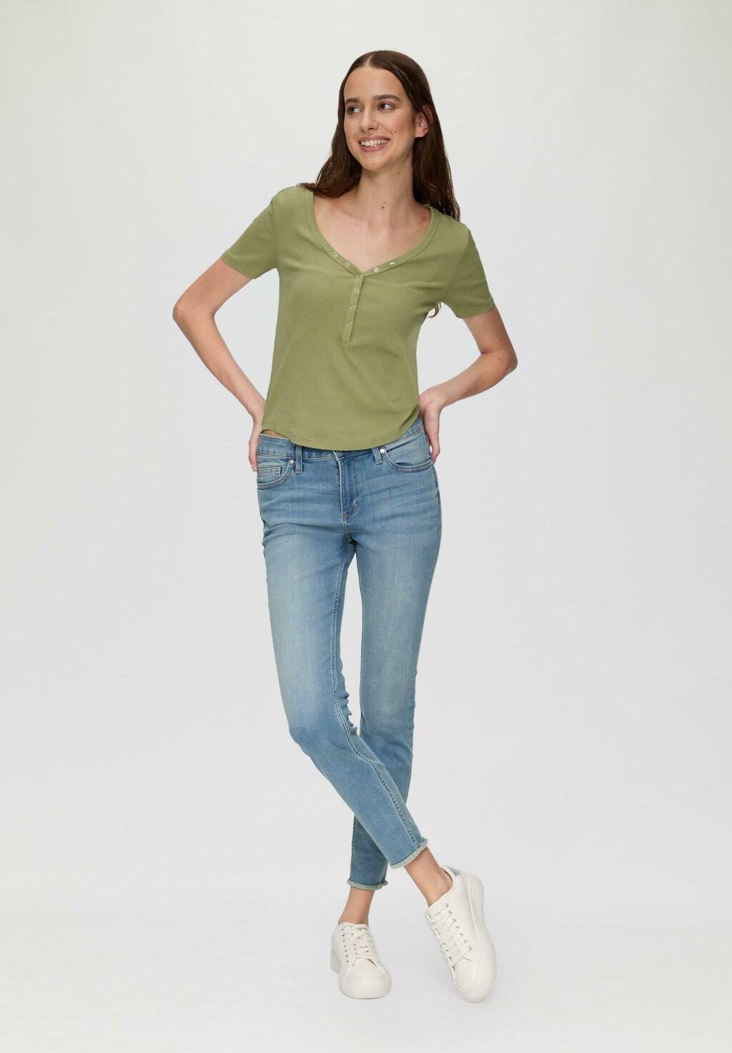 

Базовая футболка SLIM FIT QS, зеленый