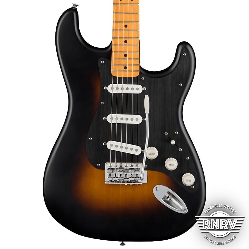 

Squier 40th Anniversary Stratocaster, Vintage Edition, кленовый гриф, черная анодированная накладка, атласные широкие двухцветные солнечные лучи