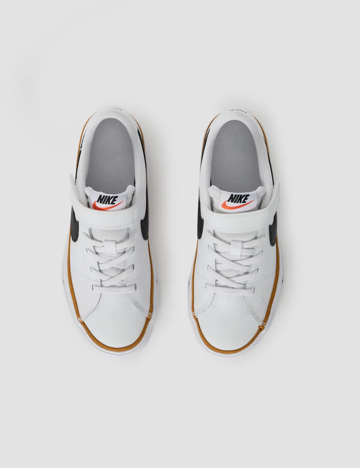 Детские кроссовки для мальчиков с кожаным верхом Court Legacy NIKE, White Black Desert Ochre Gum L — фото 4