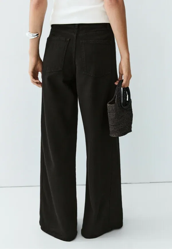 Джинсы свободного кроя Flowy wide-leg jeans Massimo Dutti Black, черный — фото 3