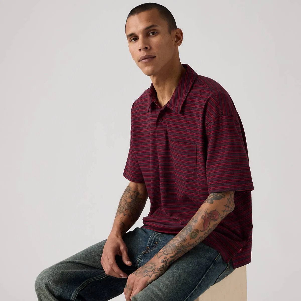 Финская квадратная поло с одним карманом Levi's, Hardaker Stripe Jet Black - Yellow