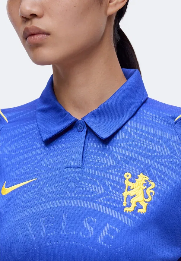 Футболка поло дышащая Cfc w nk df jsy ss stad hm - club wear, Nike Performance, Bright Blue, ярко-синий/золотой — фото 4