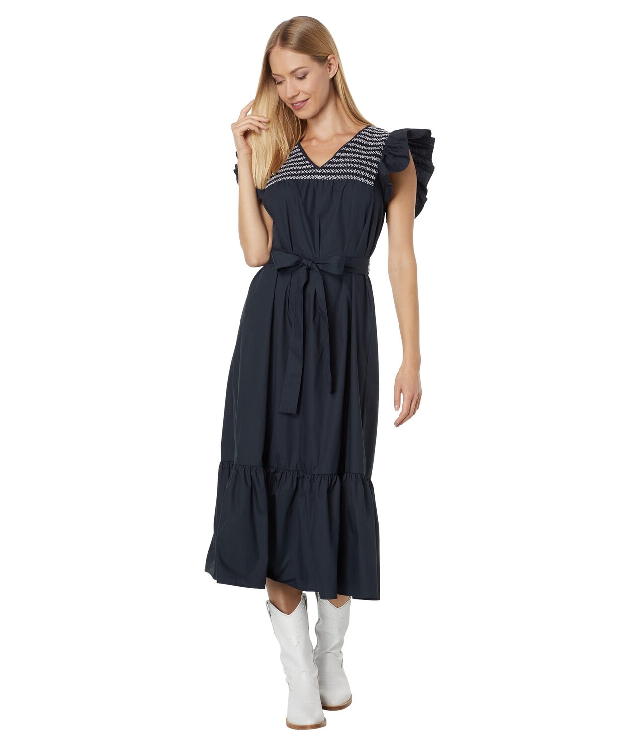 

Платье MOON RIVER, Smocking Embroidered Yoke Midi Dress