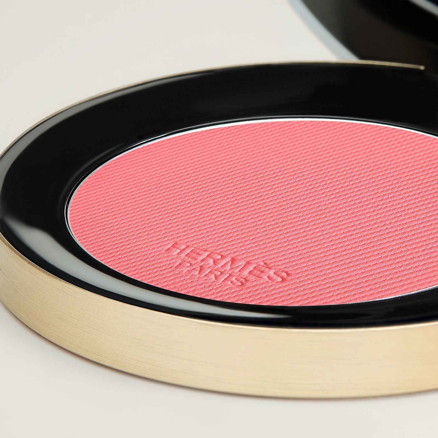 Румяна Hermès Rose Silky Powder, 32 Rose Pommette, 6 гр. — фото 3