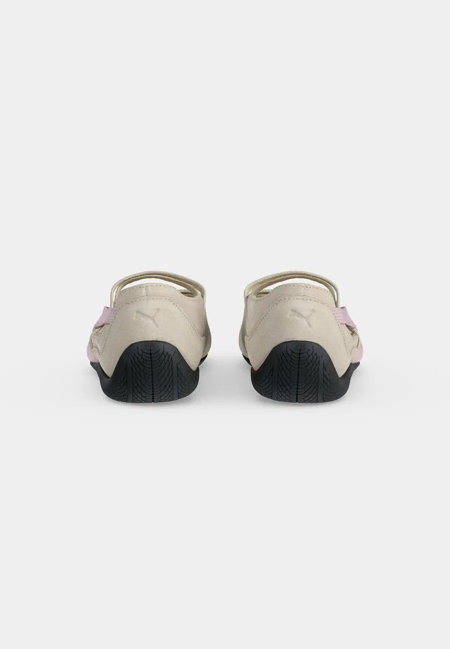 Кроссовки PUMA 'Speedcat' бежевого цвета — фото 2