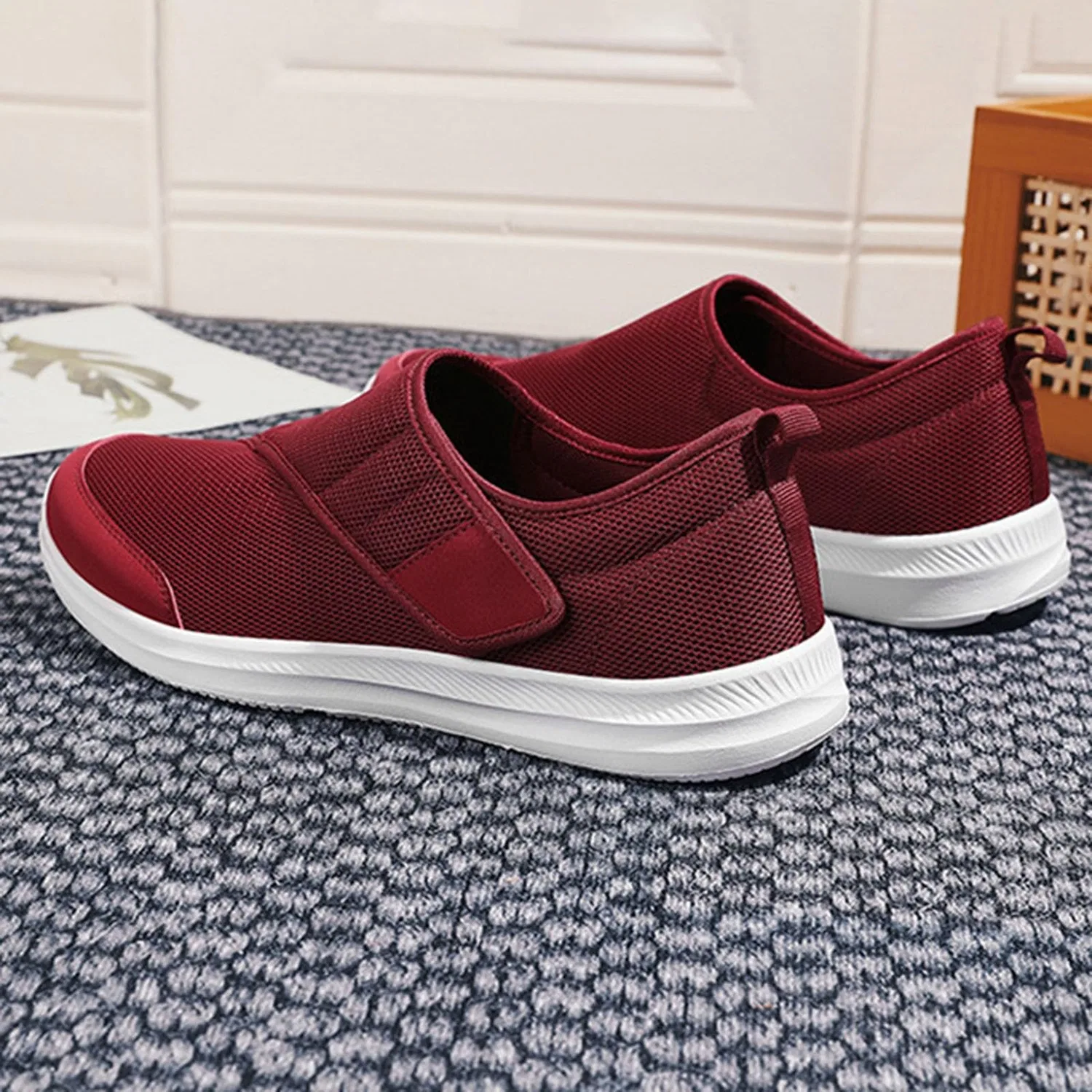 Детские кроссовки без шнурков с регулируемым ремешком Breathable Mesh Sneakers, Rosso — фото 2