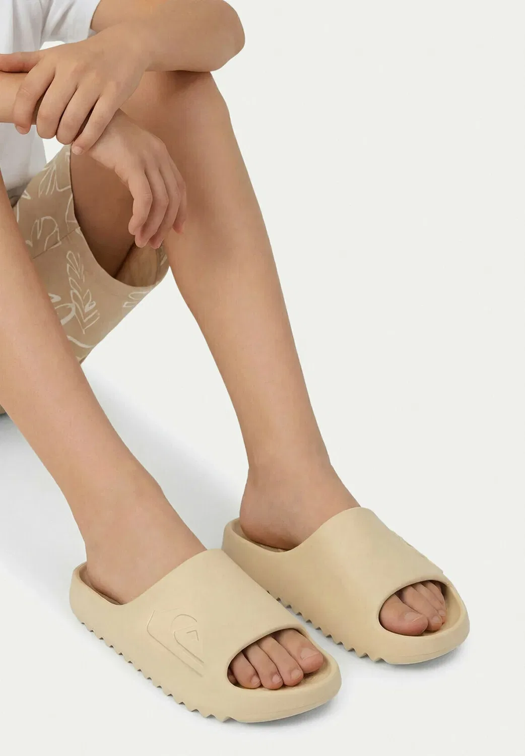 Шлепанцы для мальчика 5906751925355 - горки для бассейна Quiksilver, Beige