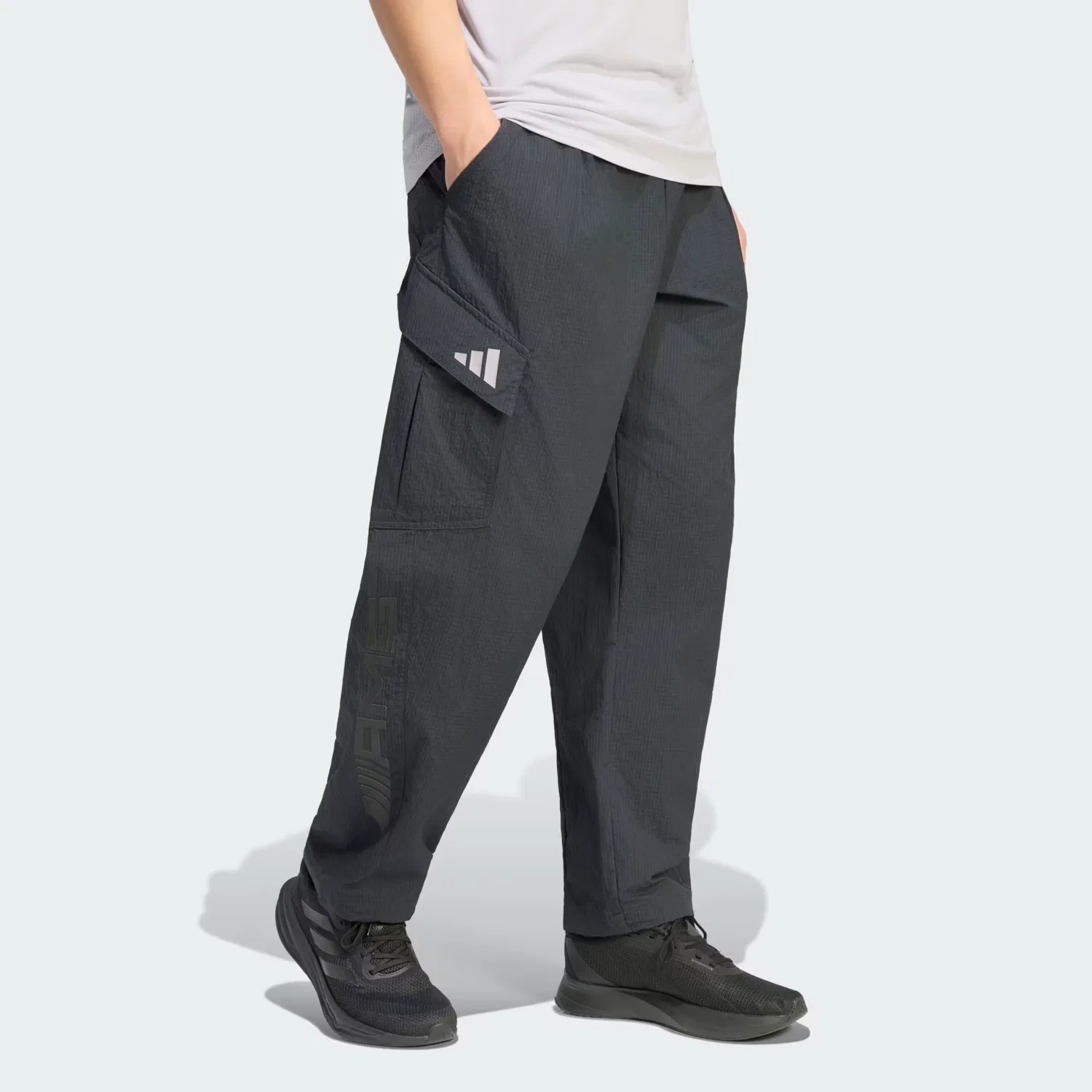 Мужские брюки карго свободного кроя AMG Woven Cargo Pants Adidas Performance, черный