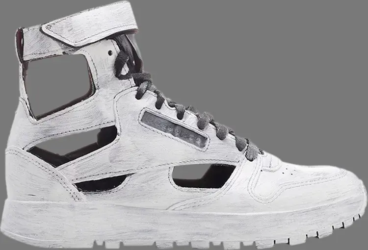 

Кроссовки reebok x maison margiela wmns classic leather tabi high 'whiteout' Reebok, белый