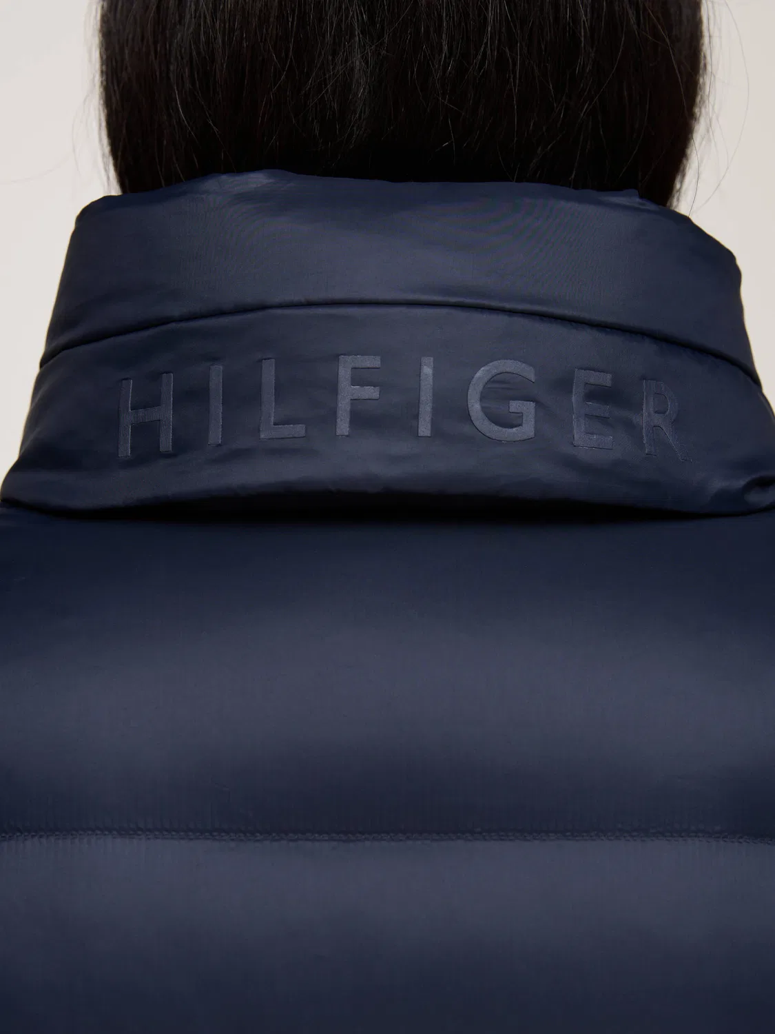 Пуховик с воротником-стойкой Tommy Hilfiger, темно-синий — фото 3