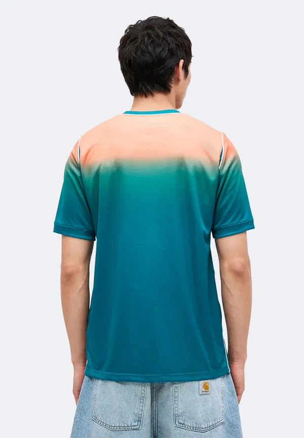 Футбольная джерси с градиентом Australia 2026 Stadium Away Nike Performance Bright Spruce, Orange Pulse, White, белый/оранжевый — фото 3