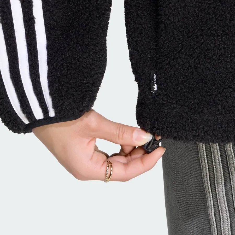 Свитер ADIDAS ORIGINALS 'JENNIE' черного цвета — фото 4