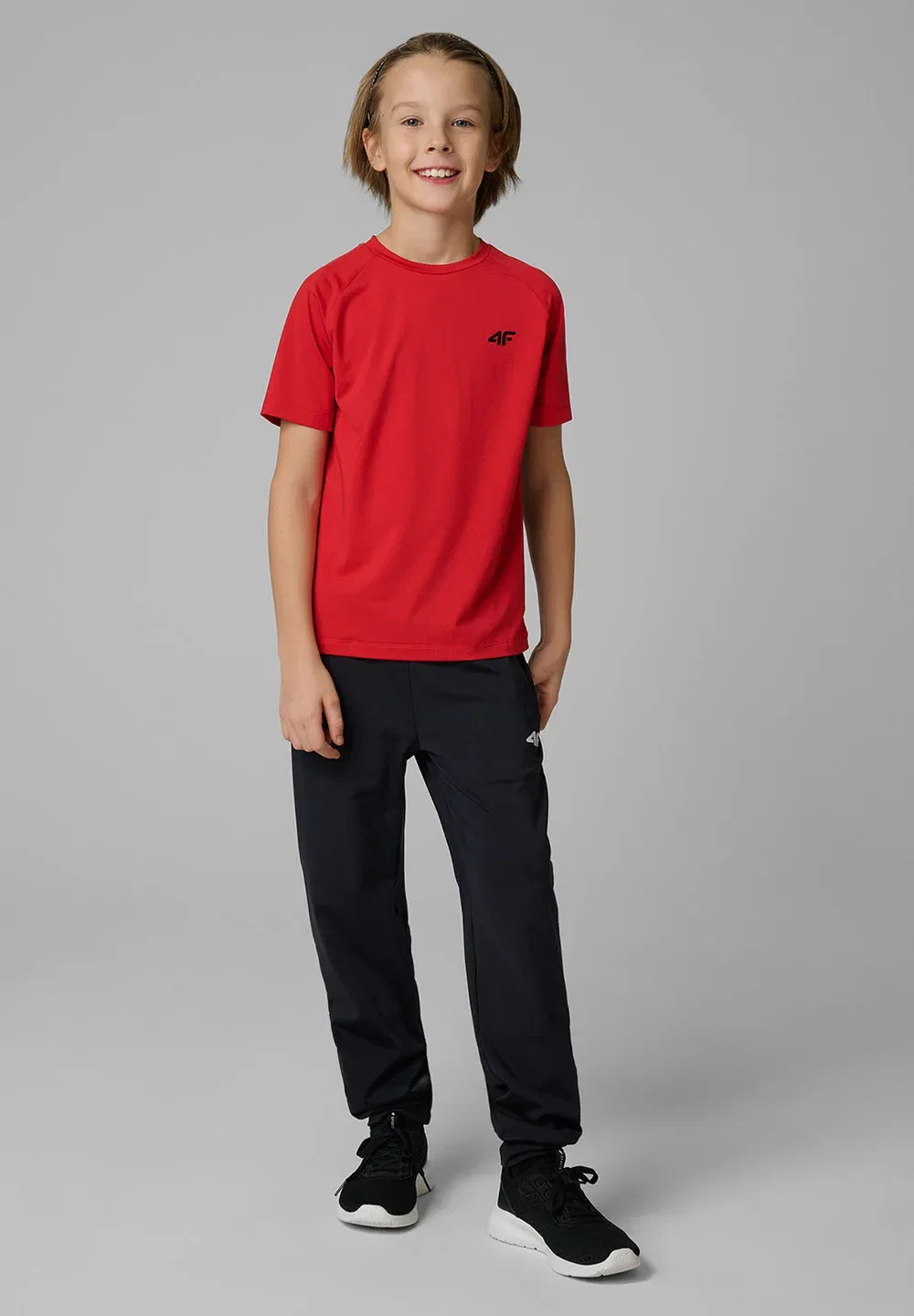 Spodnie sportowe szybkoschnące chłopięce - czarne 134/140 (8-10 лат) - спортивные штаны 4F, Deep Black