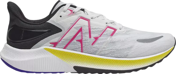 

Кроссовки New Balance FuelCell Propel v3 'White Pink Glow', белый