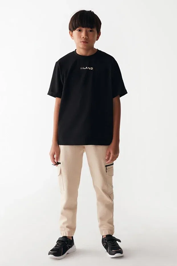 Детская футболка с принтом Land T-Shirt Generic Brands, Черный — фото 2