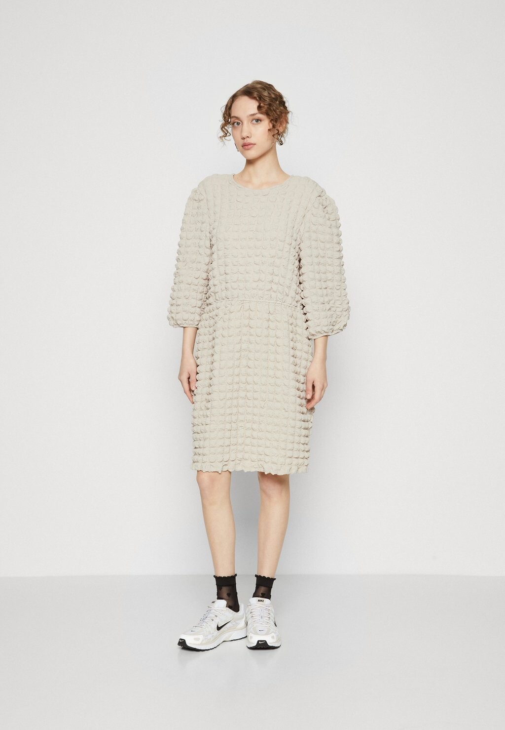 

Дневное платье VMFREDA DRESS Vero Moda, цвет silver lining