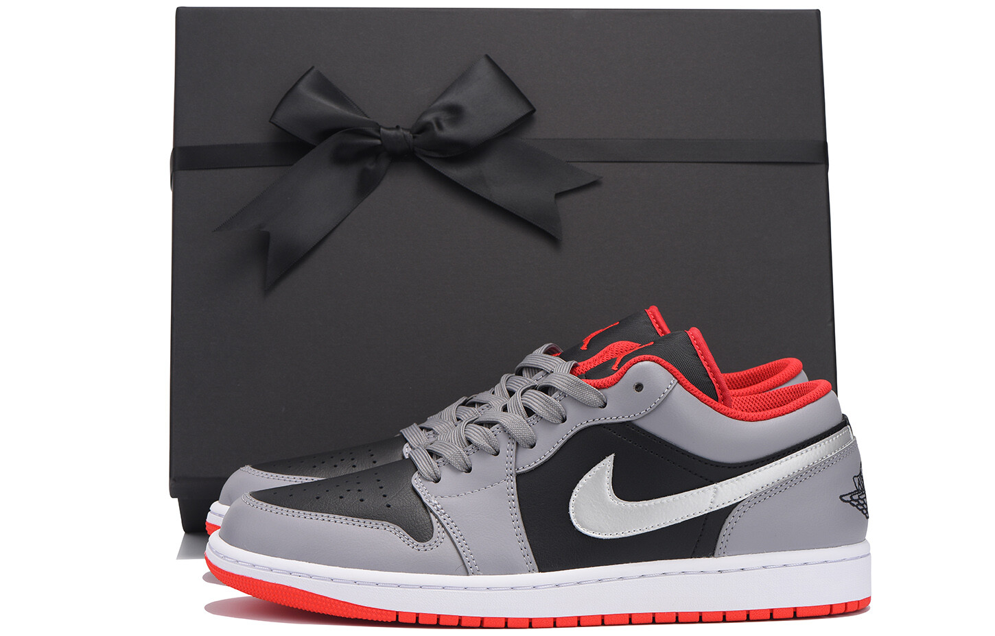 

Баскетбольные кроссовки Air 1 Kids Women Jordan, красный