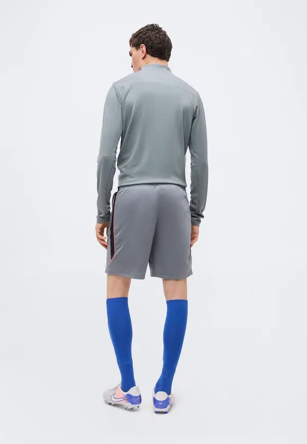 Шорты футбольные Nike Performance, smoke grey/black/hot punch, черный/серый — фото 3