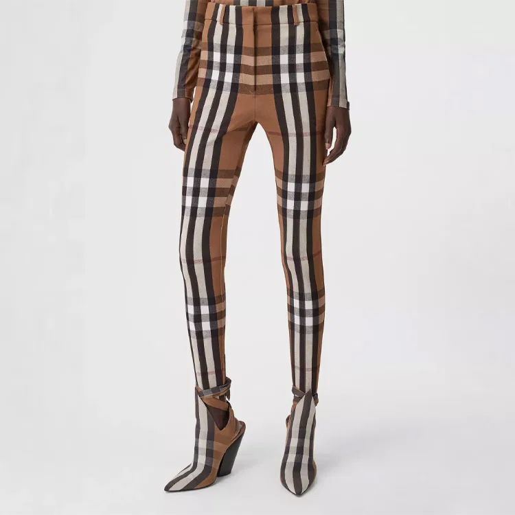 Женские леггинсы с принтом Burberry Check Burberry, Birch Brown — фото 4