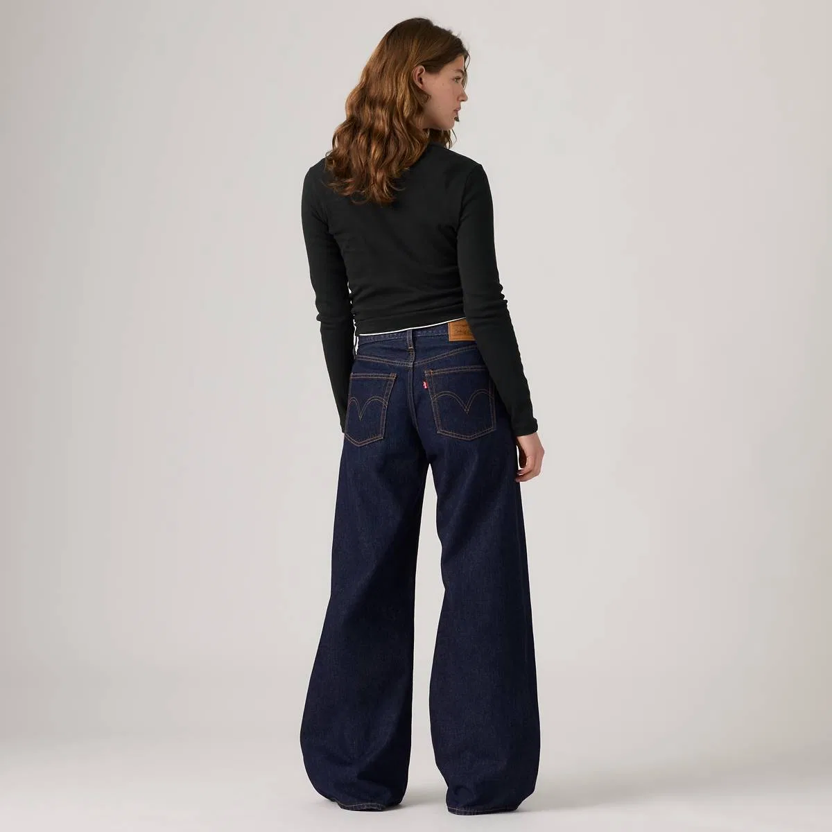 Женские джинсы-капли с широкими штанинами Levi's, Dream Nice Dreams - Dark Wash — фото 3