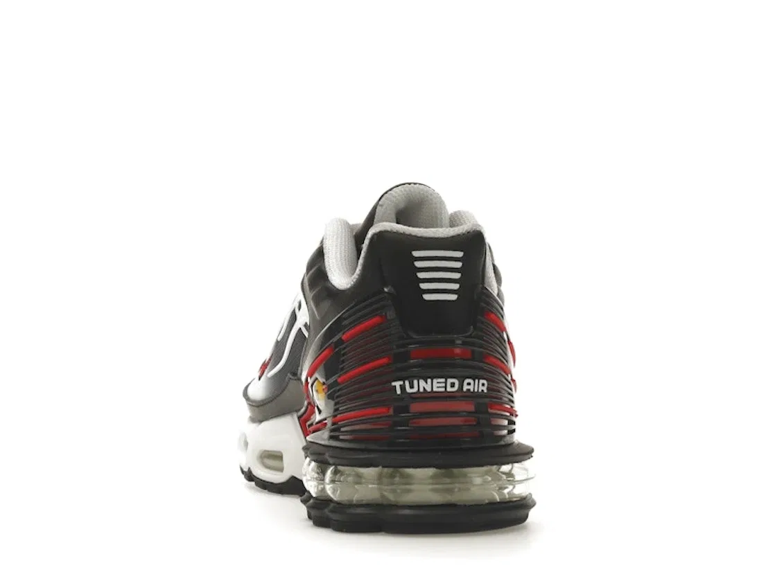 Детские кроссовки Lifestyle Nike Air Max Plus 3 Nike, Black/White-Red — фото 4