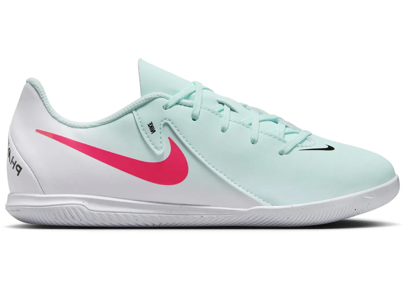 Детские бутсы Nike Phantom GX 2 Club IC Mad Energy Pack, Mint/Off Noir/Atomic Red