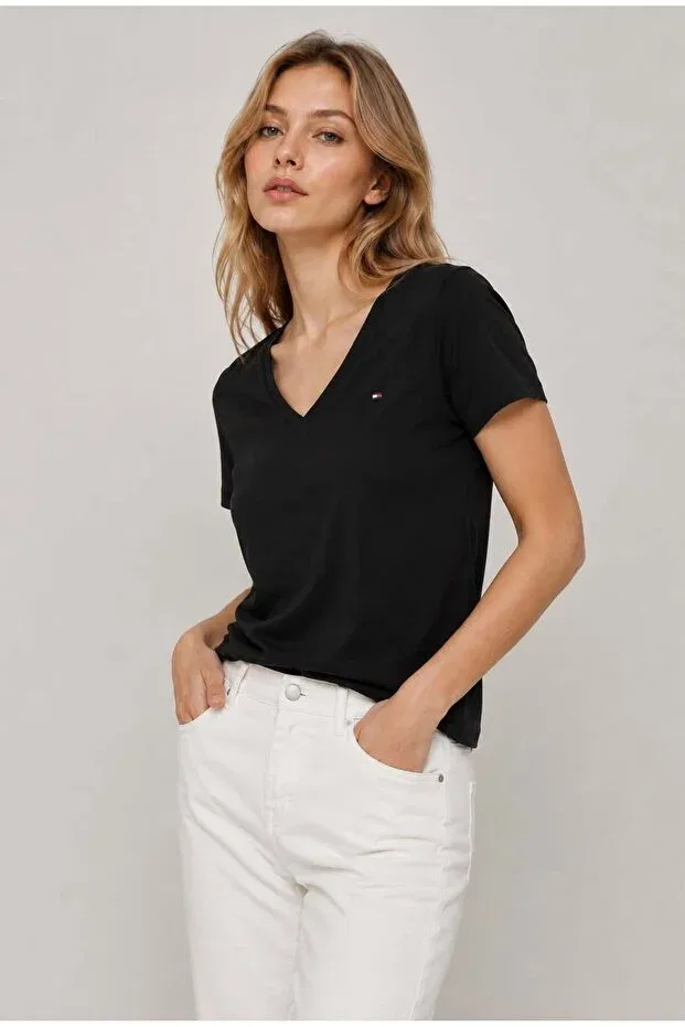 Женская хлопковая футболка с V-образным вырезом Tommy Hilfiger, Black — фото 3