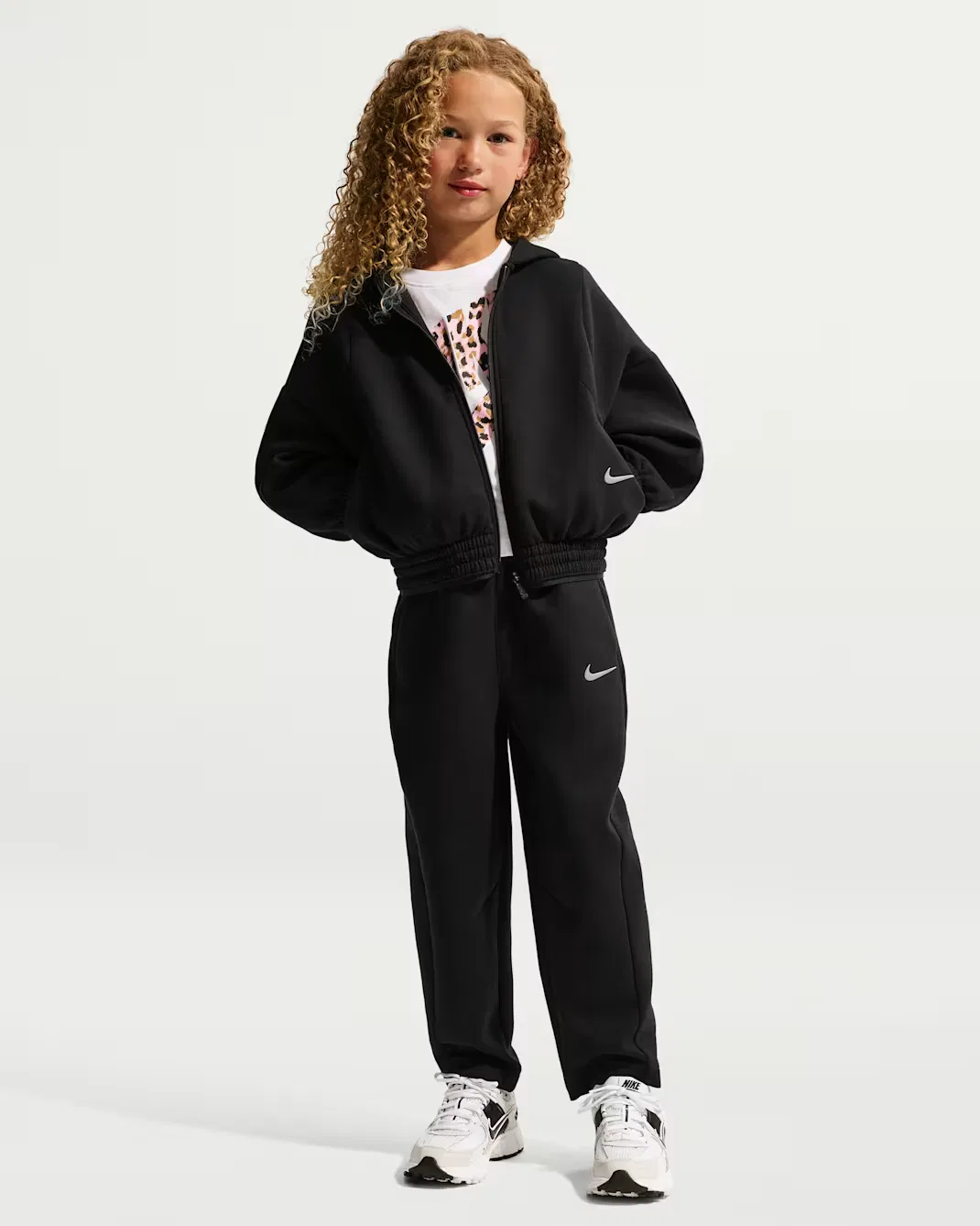 Детский комплект Luxe Perform из двух частей: толстовка на молнии и топ Nike, Black