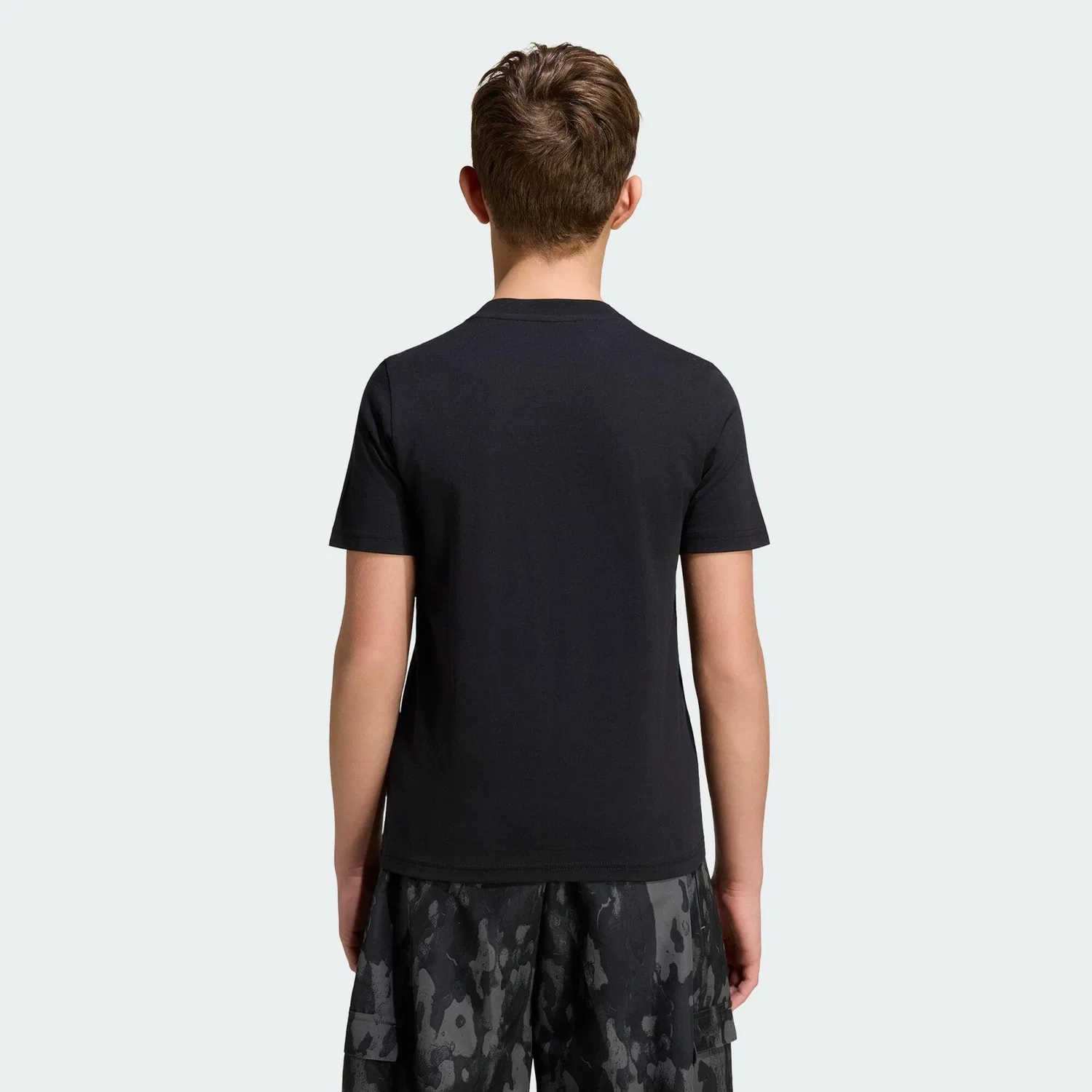 Детская хлопковая футболка с принтом Camo Grafik Kids Adidas, Черная — фото 3