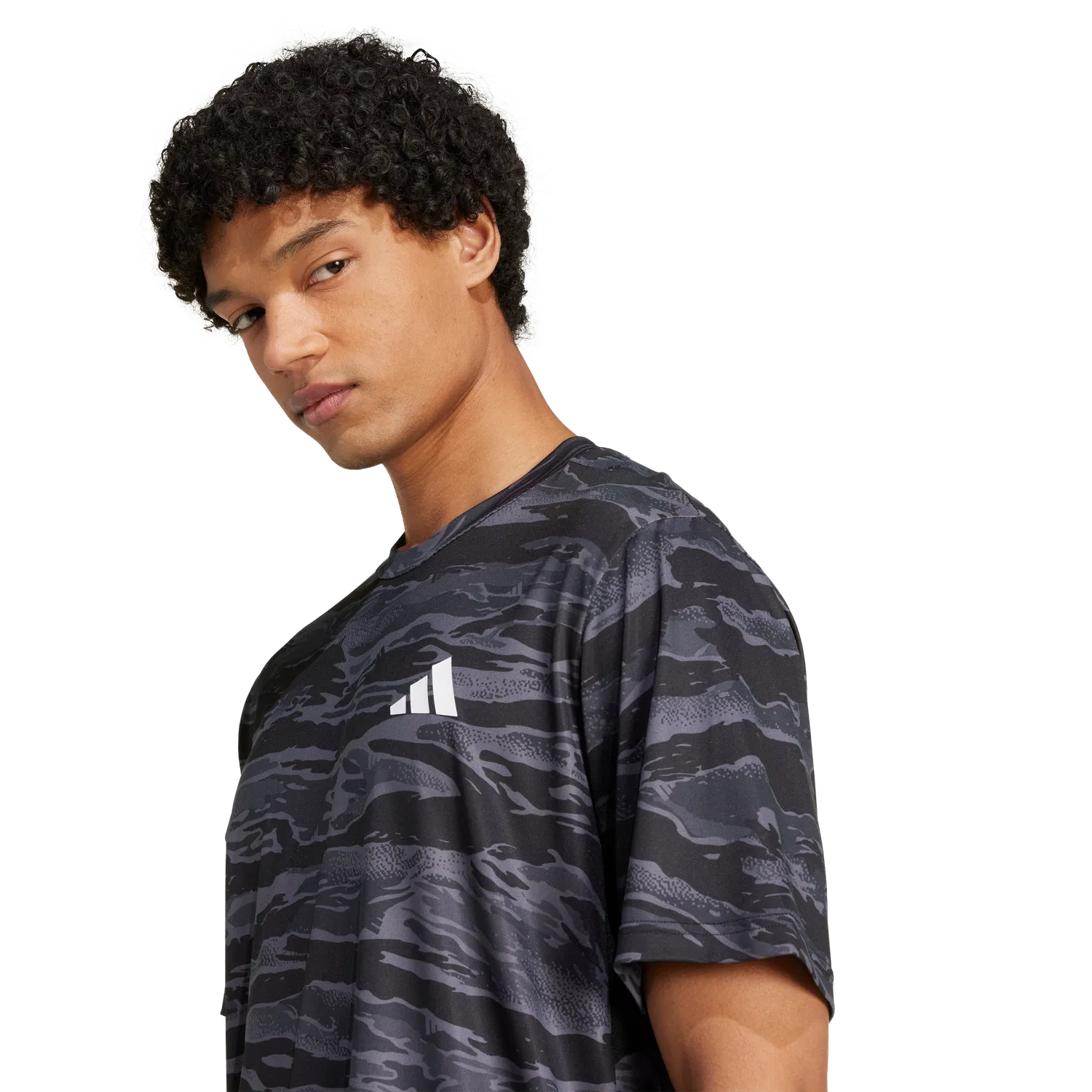 Мужская спортивная футболка с камуфляжным принтом Adidas, черный — фото 4