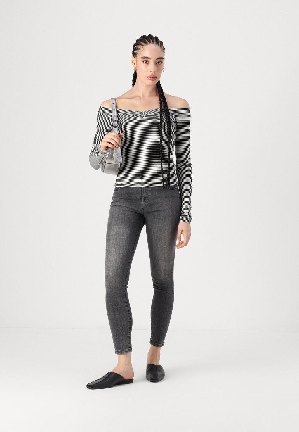 

Топ с длинными рукавами SHANNEN BDG Urban Outfitters, черный