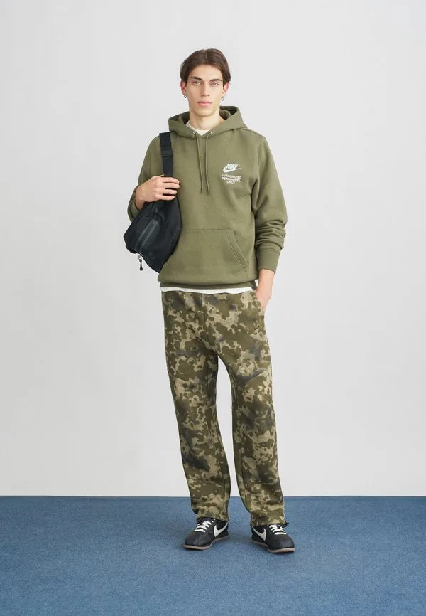 Брюки от спортивного костюма Nike Sportswear, Neutral Olive/Black — фото 2