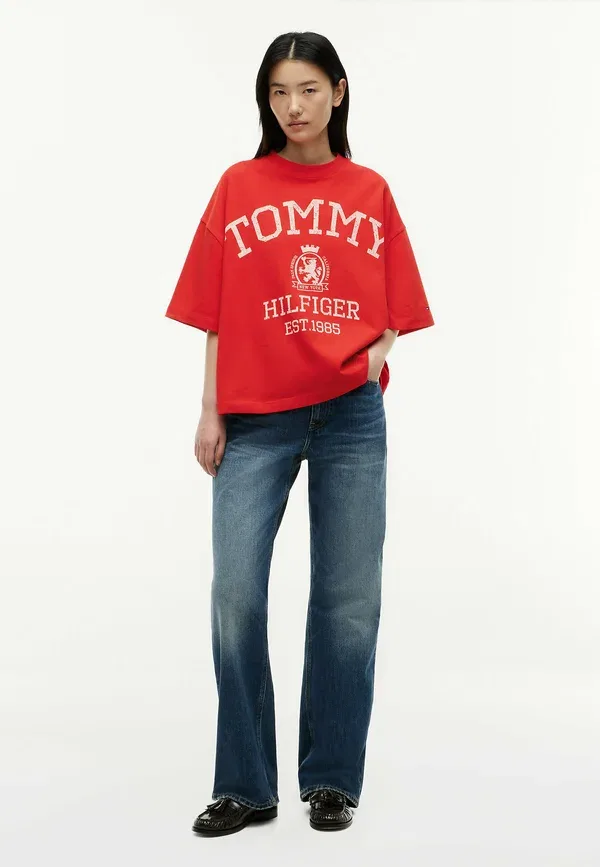 Футболка хлопковая Print t-shirt Tommy Hilfiger Fire red, красный — фото 2