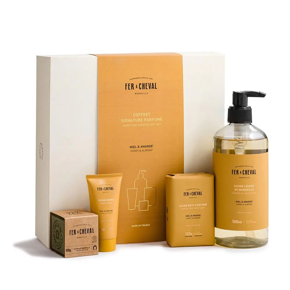 Набор для ванны Honey & Almond, Fer à Cheval, с жидким мылом 500 мл, кусковым мылом 125 г, кремом для рук 30 мл и кубиком мыла 100 г