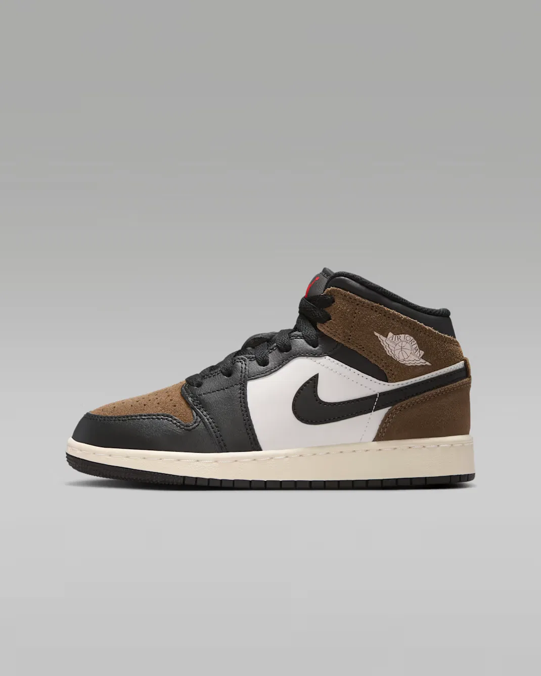 Кроссовки для детей постарше Air Jordan 1 Mid, Black/Palomino/University Red/Phantom
