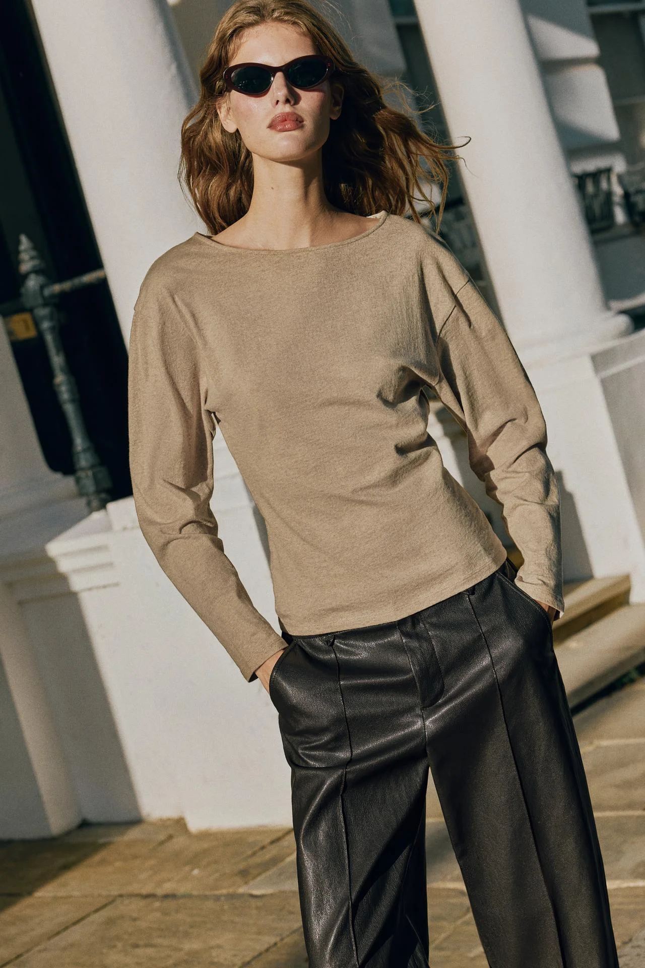 Лонгслив Zara с вырезом лодочка, песочный меланж