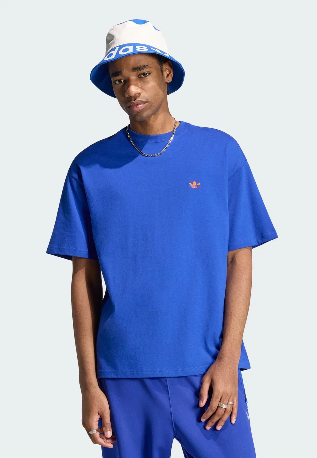 Футболка Adidas Originals Trefoil Essentials синего цвета — фото 2