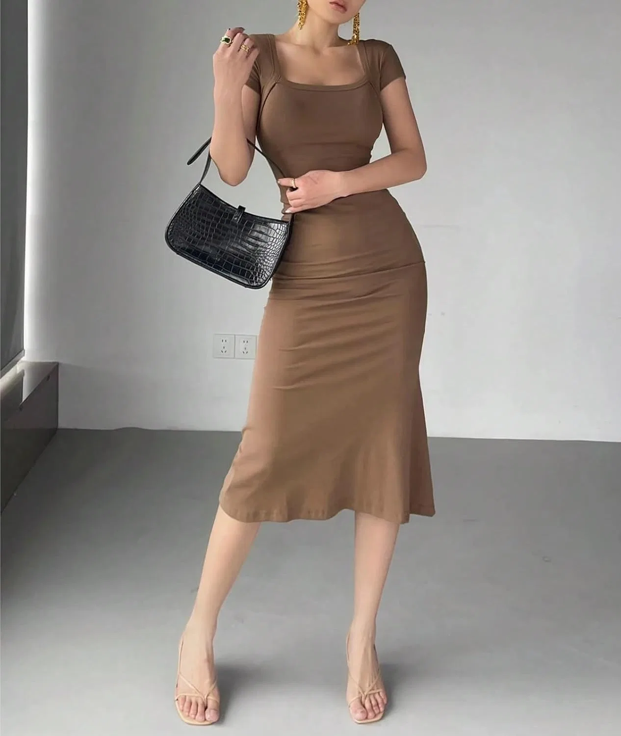 Женское элегантное миди-платье bodycon с квадратным вырезом, Chocolate Brown — фото 4