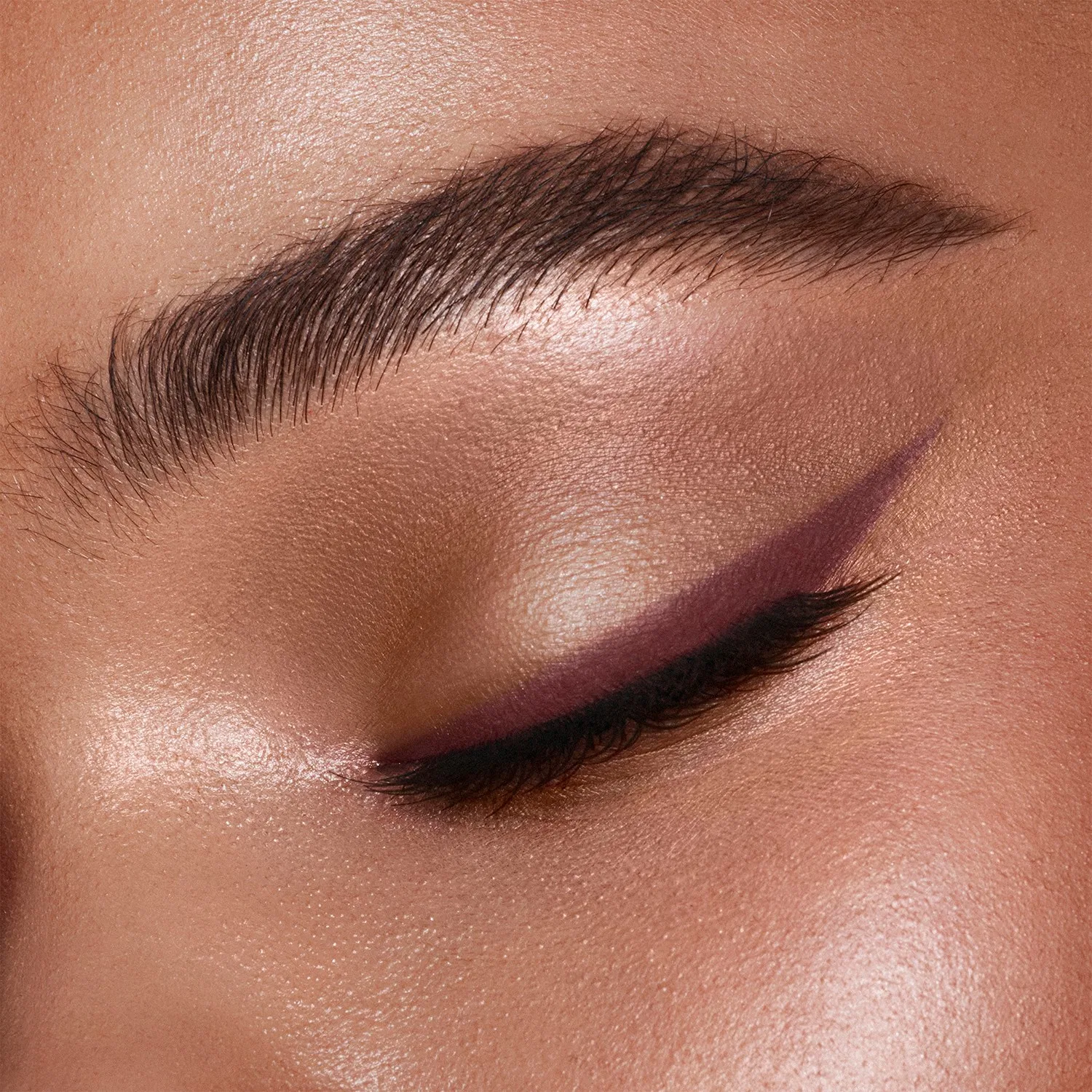 Карандаш для глаз с кисточкой 1,2 г Pillow Talk CHARLOTTE TILBURY, Pillow Talk — фото 3