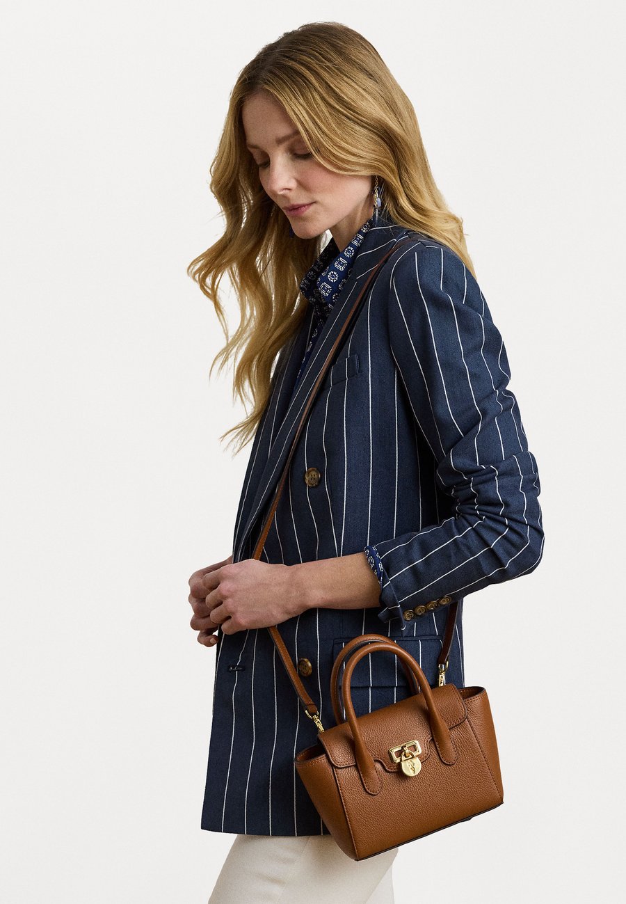 

Сумка Lauren Ralph Lauren PEBBLED LEATHER SMALL TANNER SATCHEL, Lauren Tan/Tan