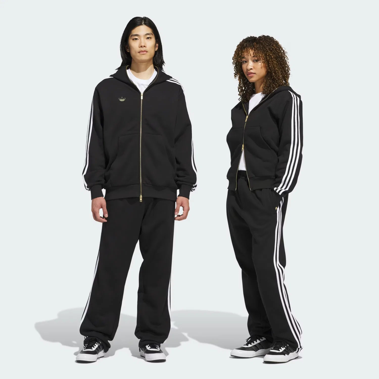 Спортивные штаны свободного кроя Tyshawn Adidas Originals, черный/белый