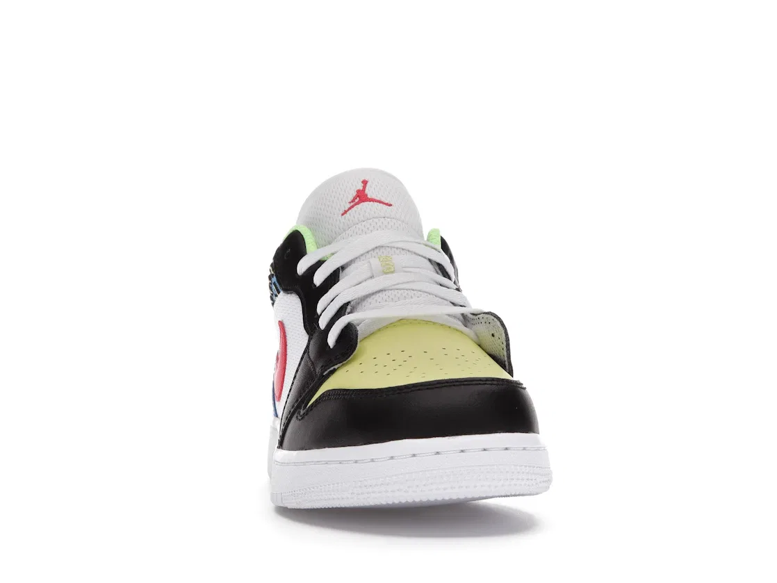 Детские кроссовки Lifestyle с принтом Jordan 1 Low Jordan, Black/Light Fusion Red-White — фото 2