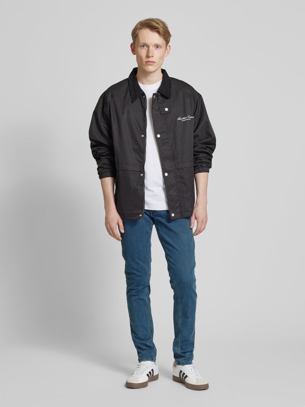 

Джинсы облегающего кроя с пятью карманами, модель «STANLEY» Pepe Jeans