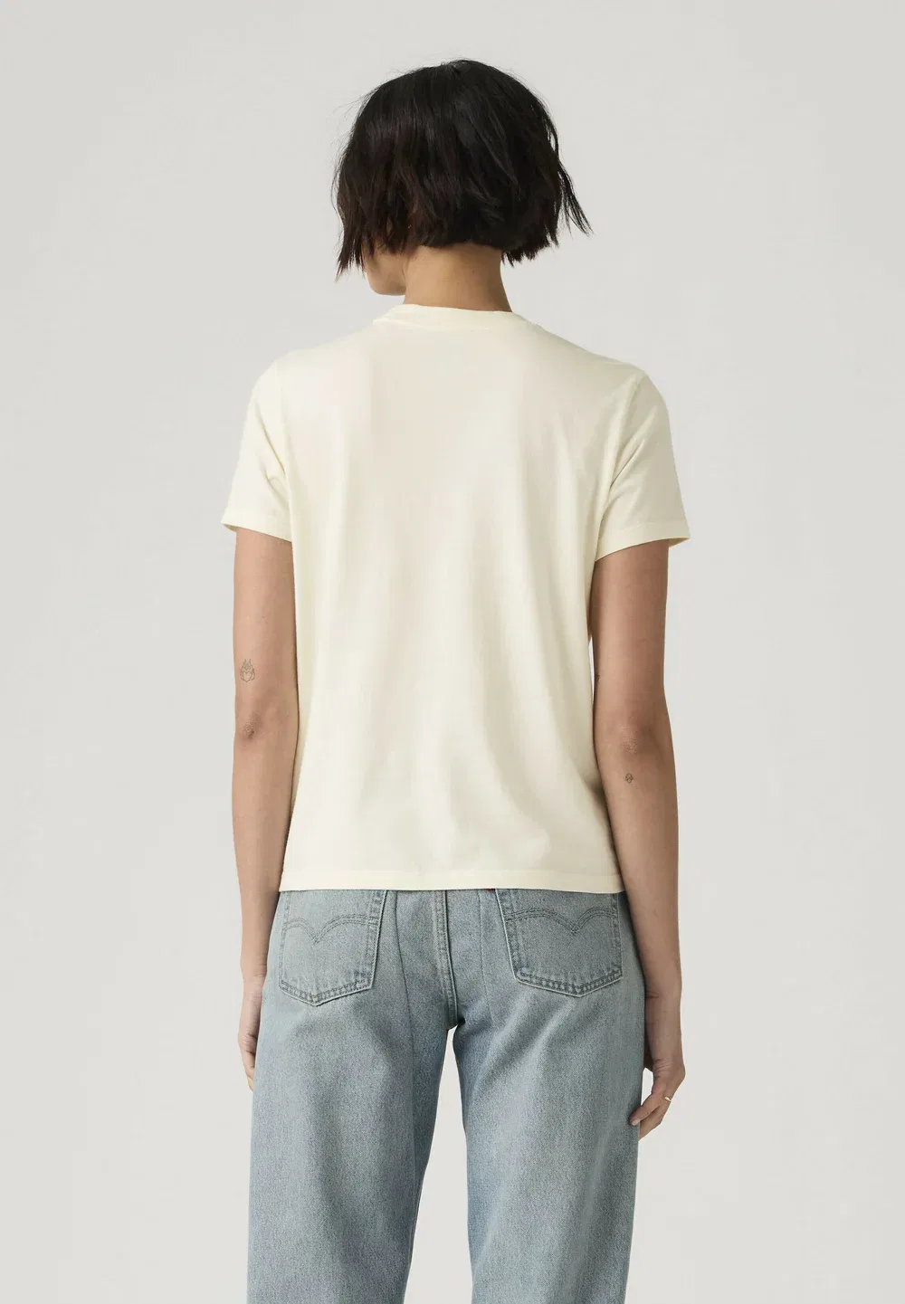 Gr favorite tee 2.0 (название уточняется) paris egr - print t-shirt Levi'S, Paris Egret - Whites — фото 2