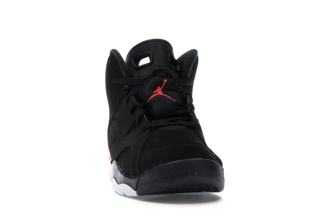 Детские кроссовки Lifestyle с перфорацией Jordan 6 Retro Jordan, Black/Infrared — фото 2