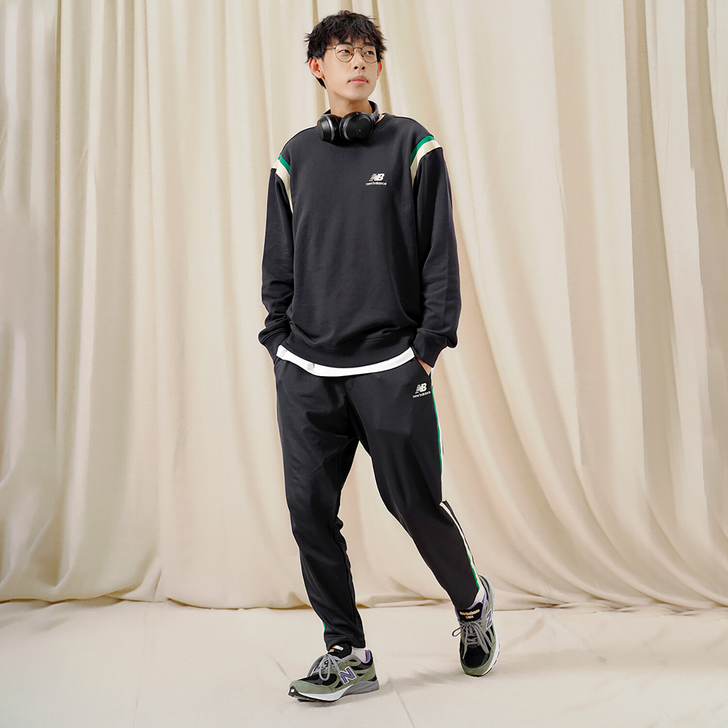 

Мужские трикотажные спортивные штаны New Balance, цвет Black