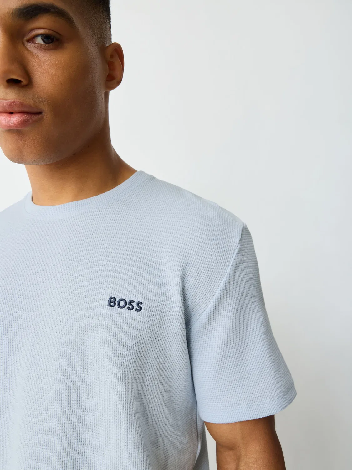 Синяя футболка с логотипом BOSS и вафельной текстурой с короткими рукавами — фото 4