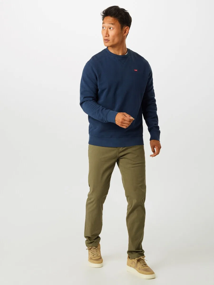 Брюки-чиносы LEVI'S зауженного кроя, модель 'XX Chino Standard', оливкового цвета — фото 4